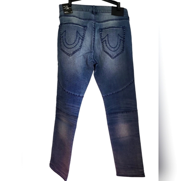 - NEW True Religion Men's Stylish Relaxed Skinny Denim Jeans - Picture 2 of 14